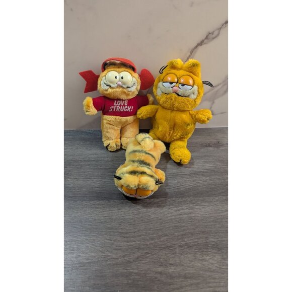 Vintage Garfield Plush Toy Set With Love Struck Valentines Day Theme - Picture 8 of 9